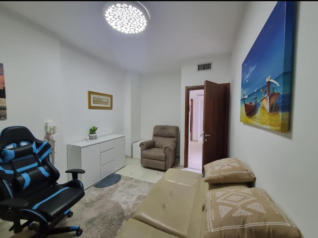 Turdeluxe Company Large 4 Bedroom Apartement In Central Rechovot المظهر الخارجي الصورة