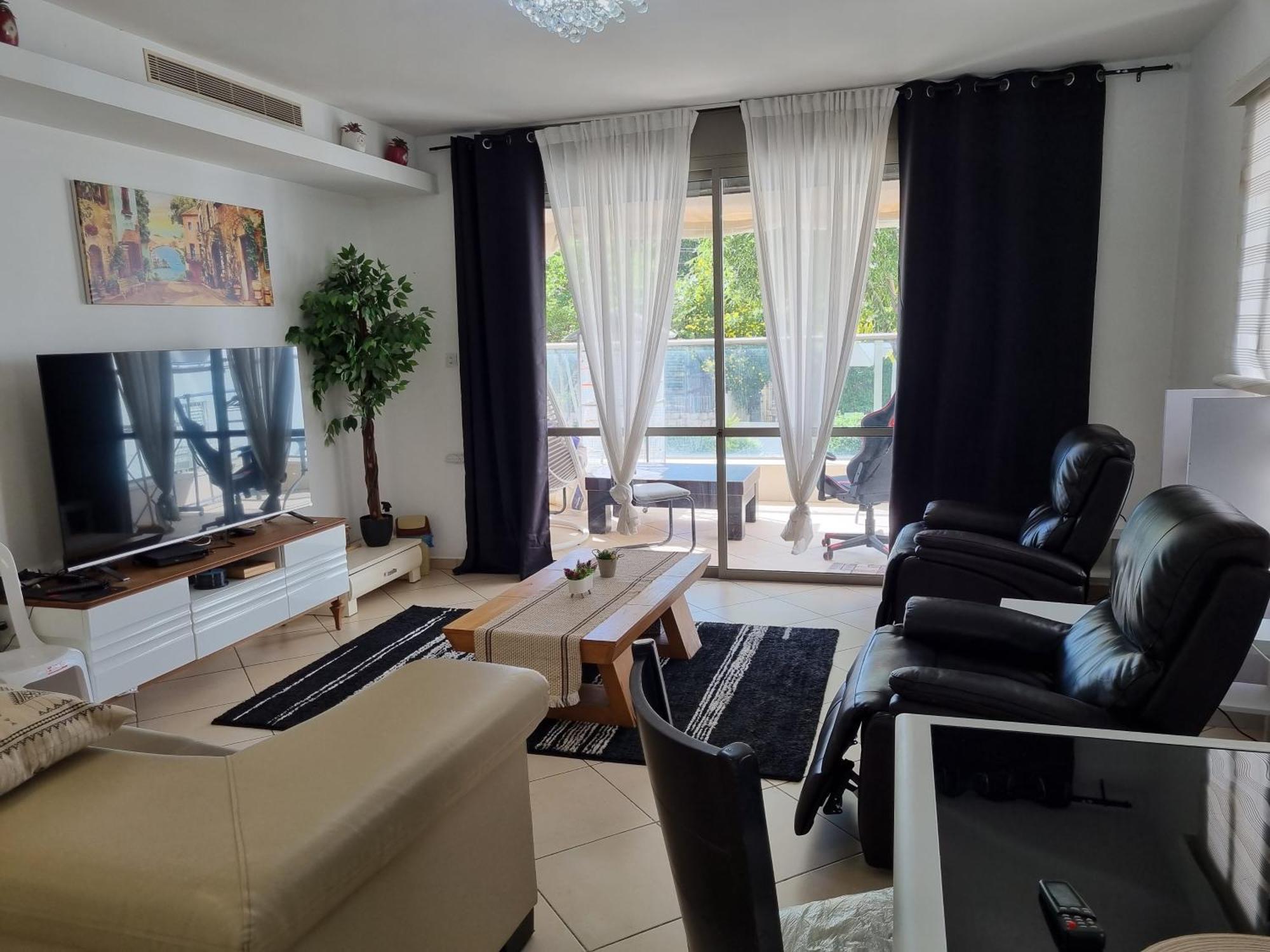 Turdeluxe Company Large 4 Bedroom Apartement In Central Rechovot المظهر الخارجي الصورة